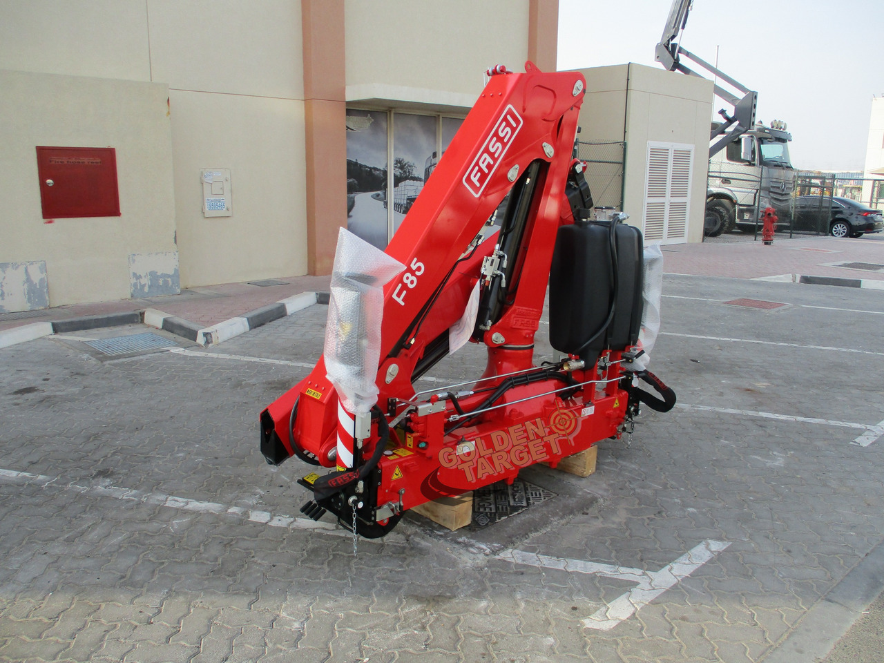 Fassi F85B.0.22 Loader Crane - Kappaletavaranosturi: kuva Fassi F85B.0.22 Loader Crane - Kappaletavaranosturi Fassi F85B.0.22 Loader Crane - Kappaletavaranosturi: kuva Fassi F85B.0.22 Loader Crane - Kappaletavaranosturi