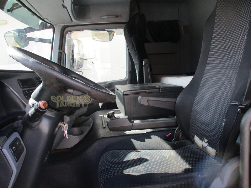 Kuorma-auto Mercedes-Benz Actros 2048: kuva Kuorma-auto Mercedes-Benz Actros 2048 Kuorma-auto Mercedes-Benz Actros 2048: kuva Kuorma-auto Mercedes-Benz Actros 2048