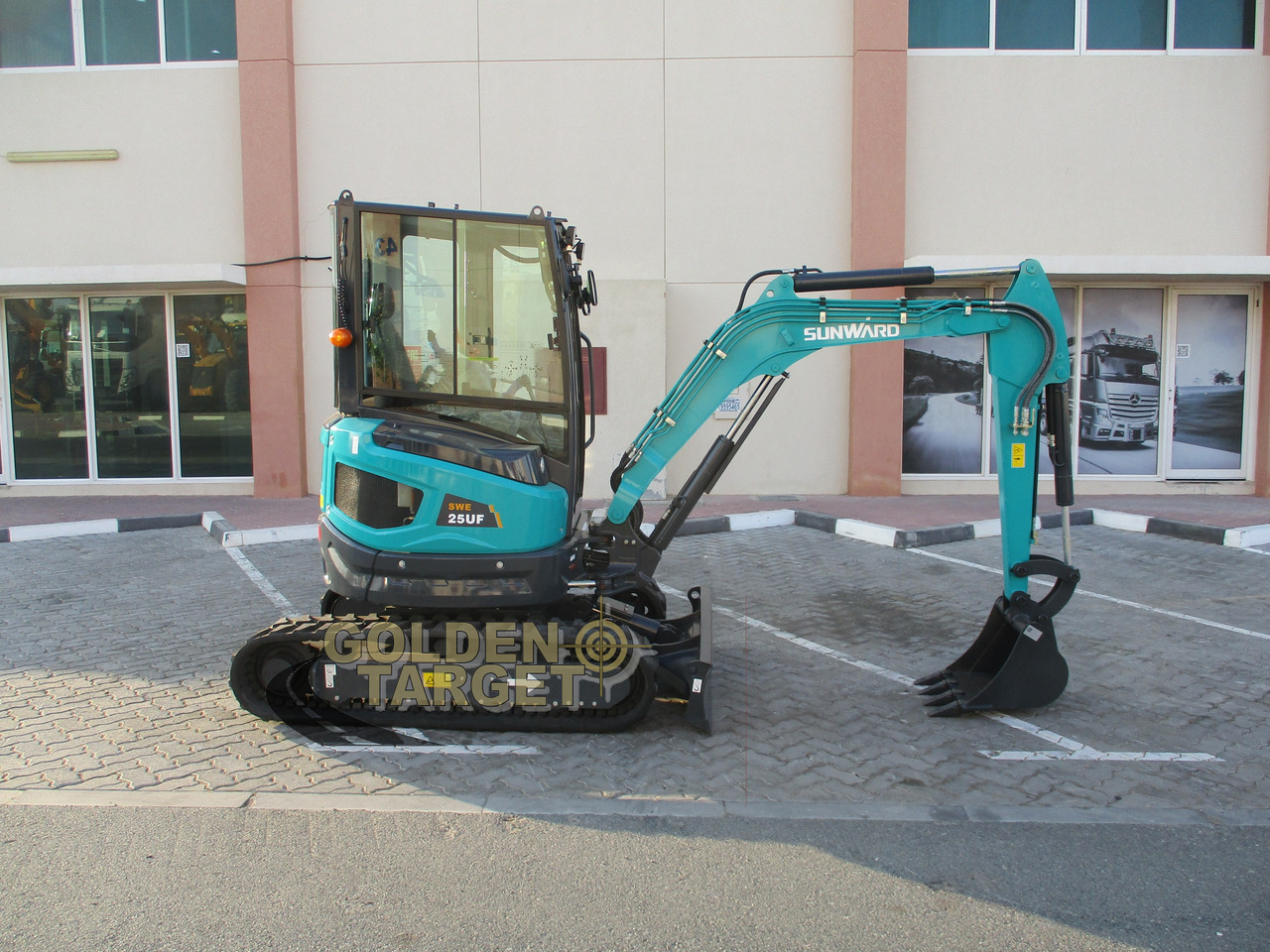 SUNWARD SWE25UF Mini Hydraulic Excavator - Minikuormaaja: kuva SUNWARD SWE25UF Mini Hydraulic Excavator - Minikuormaaja SUNWARD SWE25UF Mini Hydraulic Excavator - Minikuormaaja: kuva SUNWARD SWE25UF Mini Hydraulic Excavator - Minikuormaaja
