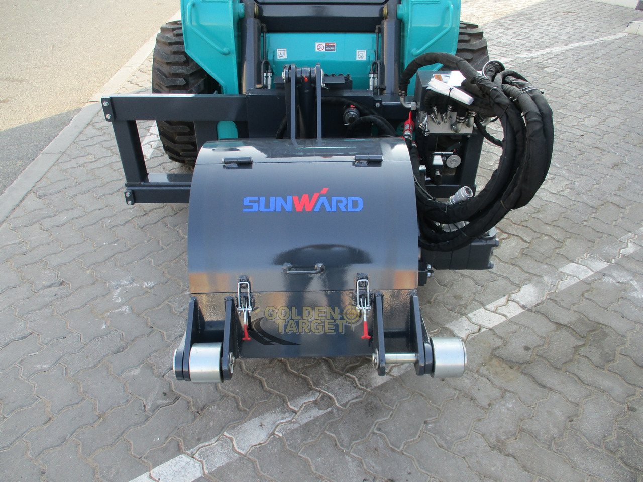 SUNWARD SWL 4028 Skid Steer Milling Machine - Liukuohjattu kuormaaja: kuva SUNWARD SWL 4028 Skid Steer Milling Machine - Liukuohjattu kuormaaja SUNWARD SWL 4028 Skid Steer Milling Machine - Liukuohjattu kuormaaja: kuva SUNWARD SWL 4028 Skid Steer Milling Machine - Liukuohjattu kuormaaja
