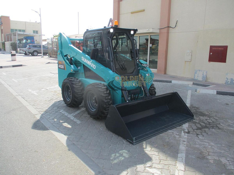 Sunward SWL4028 Skid Steer Loader - Kuormaaja: kuva Sunward SWL4028 Skid Steer Loader - Kuormaaja Sunward SWL4028 Skid Steer Loader - Kuormaaja: kuva Sunward SWL4028 Skid Steer Loader - Kuormaaja