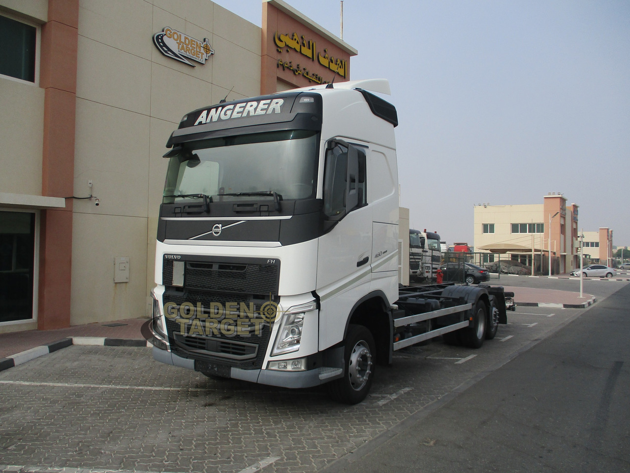 Volvo FH460 6×2 Chassis - Kuorma-auto alusta: kuva Volvo FH460 6×2 Chassis - Kuorma-auto alusta Volvo FH460 6×2 Chassis - Kuorma-auto alusta: kuva Volvo FH460 6×2 Chassis - Kuorma-auto alusta