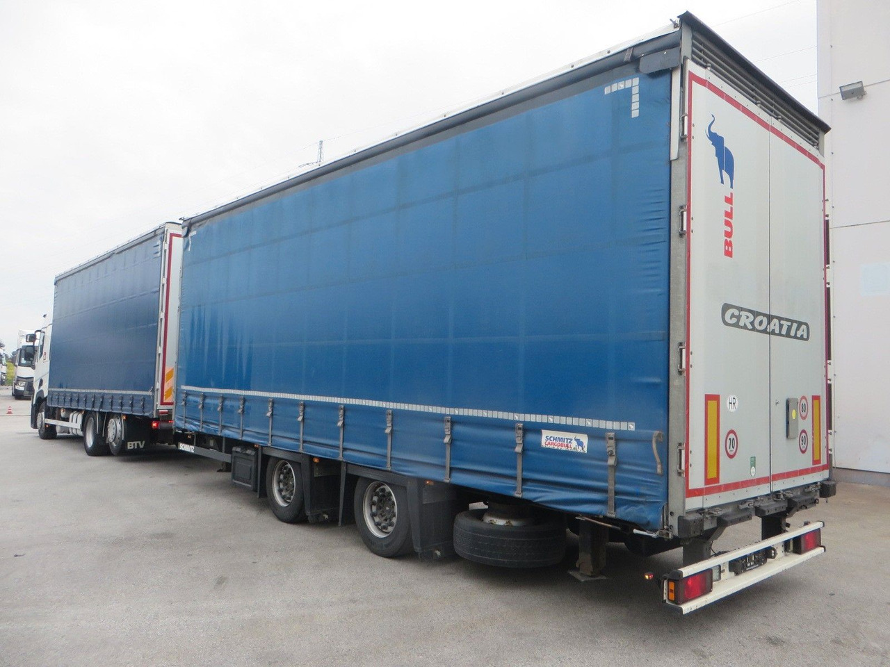 Renault T480 SC 6x2 Tandem jumbo 116m3 - Pressukapelli kuorma-auto: kuva Renault T480 SC 6x2 Tandem jumbo 116m3 - Pressukapelli kuorma-auto Renault T480 SC 6x2 Tandem jumbo 116m3 - Pressukapelli kuorma-auto: kuva Renault T480 SC 6x2 Tandem jumbo 116m3 - Pressukapelli kuorma-auto