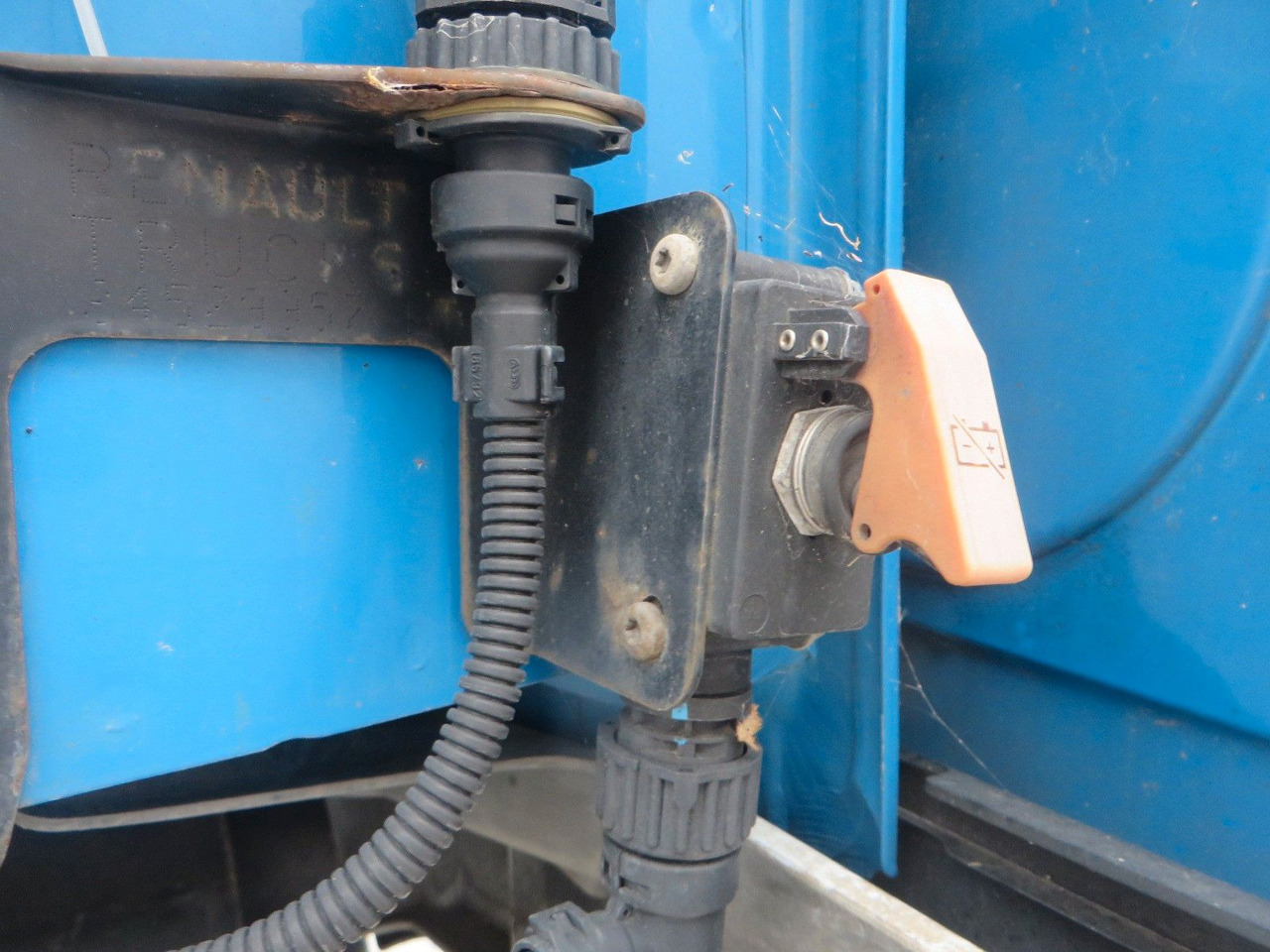 Renault T440 SC 4x2Tractor ADR - Vetopöytäauto: kuva Renault T440 SC 4x2Tractor ADR - Vetopöytäauto Renault T440 SC 4x2Tractor ADR - Vetopöytäauto: kuva Renault T440 SC 4x2Tractor ADR - Vetopöytäauto