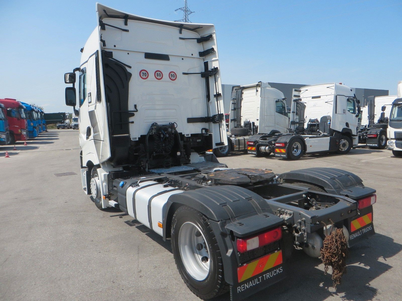 Renault T480 HSC 4x2Tractor mega - Vetopöytäauto: kuva Renault T480 HSC 4x2Tractor mega - Vetopöytäauto Renault T480 HSC 4x2Tractor mega - Vetopöytäauto: kuva Renault T480 HSC 4x2Tractor mega - Vetopöytäauto