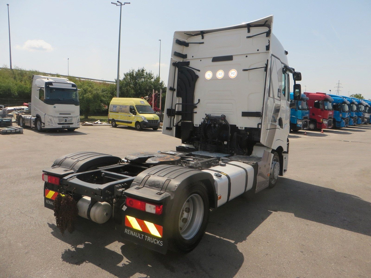 Renault T480 HSC 4x2Tractor mega - Vetopöytäauto: kuva Renault T480 HSC 4x2Tractor mega - Vetopöytäauto Renault T480 HSC 4x2Tractor mega - Vetopöytäauto: kuva Renault T480 HSC 4x2Tractor mega - Vetopöytäauto
