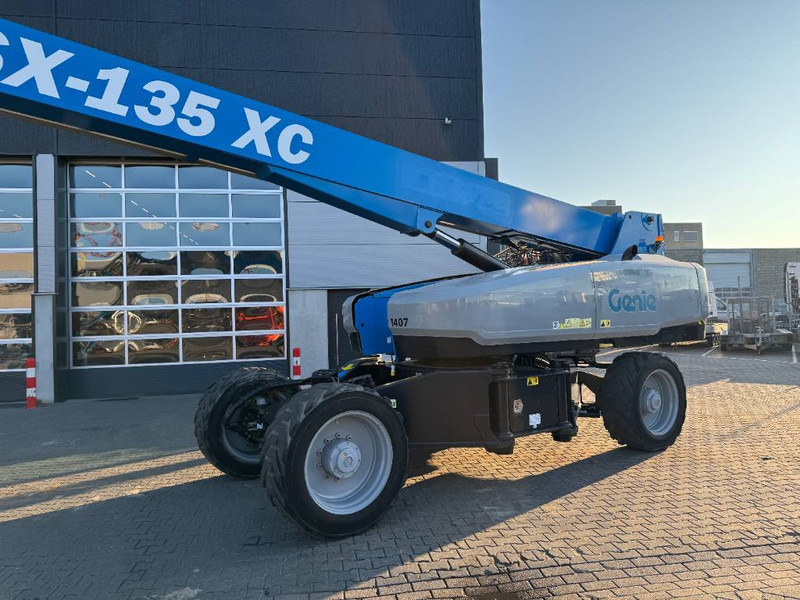 Genie SX 135 XC - Kuukulkija: kuva Genie SX 135 XC - Kuukulkija Genie SX 135 XC - Kuukulkija: kuva Genie SX 135 XC - Kuukulkija