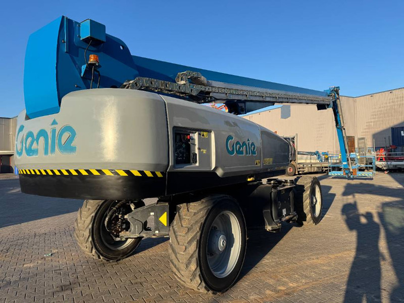 Genie SX 135 XC - Kuukulkija: kuva Genie SX 135 XC - Kuukulkija Genie SX 135 XC - Kuukulkija: kuva Genie SX 135 XC - Kuukulkija