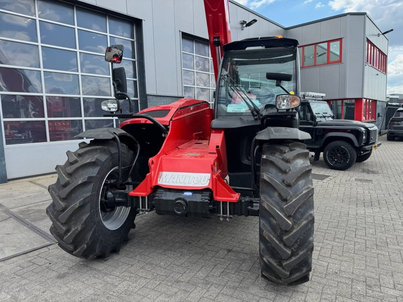 Manitou MT 935 - Kurottaja: kuva Manitou MT 935 - Kurottaja Manitou MT 935 - Kurottaja: kuva Manitou MT 935 - Kurottaja