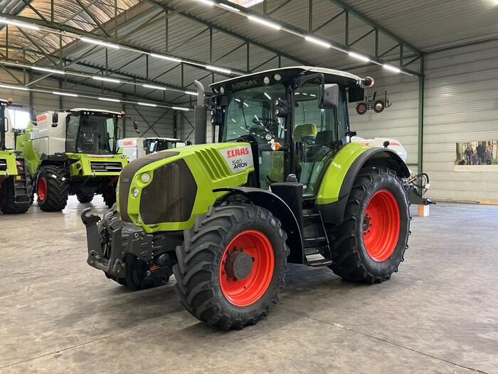 Claas Arion 540 - Traktori: kuva Claas Arion 540 - Traktori Claas Arion 540 - Traktori: kuva Claas Arion 540 - Traktori