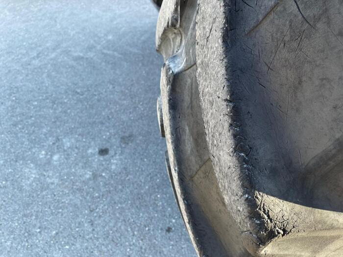 Claas Arion 650 - Traktori: kuva Claas Arion 650 - Traktori Claas Arion 650 - Traktori: kuva Claas Arion 650 - Traktori