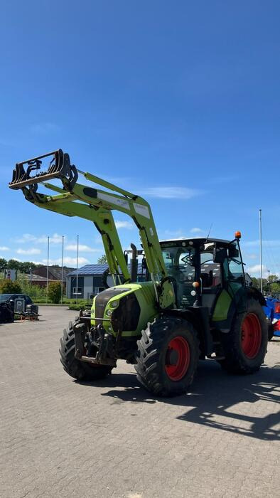Claas Arion 650 - Traktori: kuva Claas Arion 650 - Traktori Claas Arion 650 - Traktori: kuva Claas Arion 650 - Traktori
