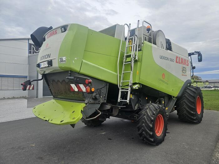 Claas Lexion 560 - Leikkuupuimuri: kuva Claas Lexion 560 - Leikkuupuimuri Claas Lexion 560 - Leikkuupuimuri: kuva Claas Lexion 560 - Leikkuupuimuri