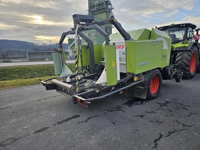 Claas Rollant 355 RC Uniwrap - Pyöröpaalain, Käärijä: kuva Claas Rollant 355 RC Uniwrap - Pyöröpaalain, Käärijä Claas Rollant 355 RC Uniwrap - Pyöröpaalain, Käärijä: kuva Claas Rollant 355 RC Uniwrap - Pyöröpaalain, Käärijä