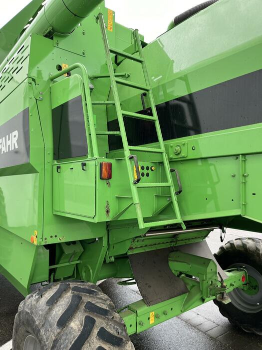 Deutz-Fahr 5660 H - Leikkuupuimuri: kuva Deutz-Fahr 5660 H - Leikkuupuimuri Deutz-Fahr 5660 H - Leikkuupuimuri: kuva Deutz-Fahr 5660 H - Leikkuupuimuri