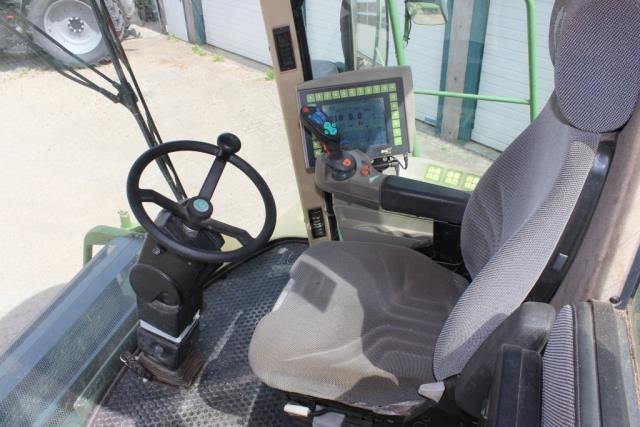 Krone BiG X 650 - Itsekulkeva silppuri: kuva Krone BiG X 650 - Itsekulkeva silppuri Krone BiG X 650 - Itsekulkeva silppuri: kuva Krone BiG X 650 - Itsekulkeva silppuri