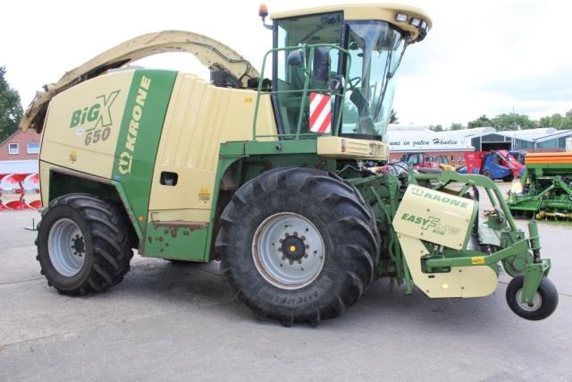 Krone BiG X 650 - Itsekulkeva silppuri: kuva Krone BiG X 650 - Itsekulkeva silppuri Krone BiG X 650 - Itsekulkeva silppuri: kuva Krone BiG X 650 - Itsekulkeva silppuri