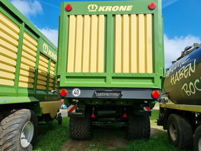 Krone ZX 430 GD - Silppurivaunu: kuva Krone ZX 430 GD - Silppurivaunu Krone ZX 430 GD - Silppurivaunu: kuva Krone ZX 430 GD - Silppurivaunu