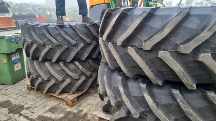 Trelleborg TM900 High Power - Täydellinen pyörä - Maatalouskoneet: kuva Trelleborg TM900 High Power - Täydellinen pyörä - Maatalouskoneet Trelleborg TM900 High Power - Täydellinen pyörä - Maatalouskoneet: kuva Trelleborg TM900 High Power - Täydellinen pyörä - Maatalouskoneet