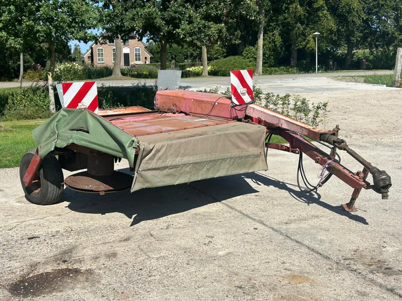 Kuhn JF Stoll 243 getrokken maaier - Niittokone: kuva Kuhn JF Stoll 243 getrokken maaier - Niittokone Kuhn JF Stoll 243 getrokken maaier - Niittokone: kuva Kuhn JF Stoll 243 getrokken maaier - Niittokone