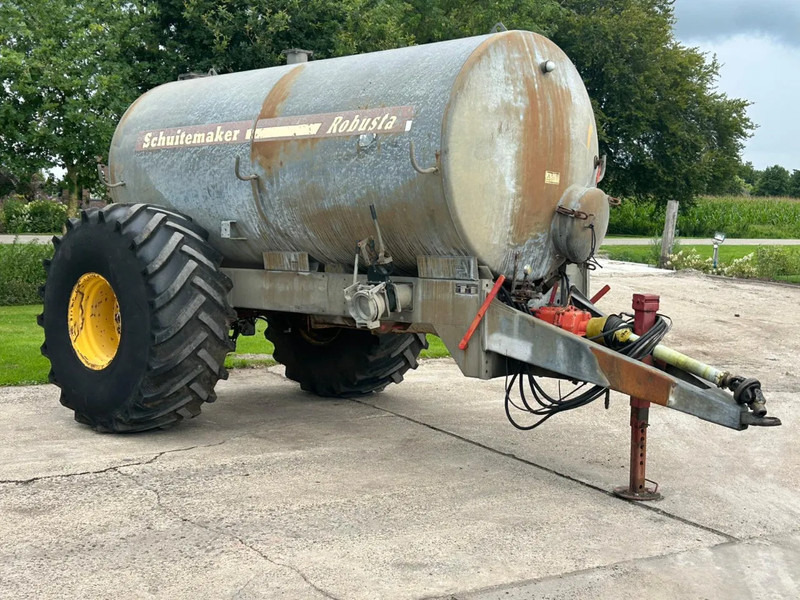 Schuitemaker Robusta 78 7800 Liter tank - Maatalouskoneet: kuva Schuitemaker Robusta 78 7800 Liter tank - Maatalouskoneet Schuitemaker Robusta 78 7800 Liter tank - Maatalouskoneet: kuva Schuitemaker Robusta 78 7800 Liter tank - Maatalouskoneet