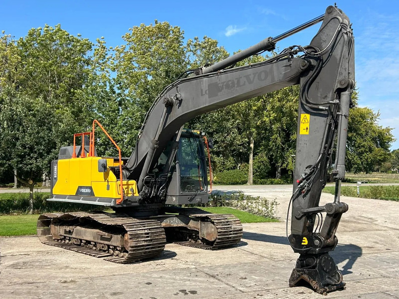 Volvo EC 220 EL Rupskraan Graafmachine DUTCH EXCAVATOR - Telakaivukone: kuva Volvo EC 220 EL Rupskraan Graafmachine DUTCH EXCAVATOR - Telakaivukone Volvo EC 220 EL Rupskraan Graafmachine DUTCH EXCAVATOR - Telakaivukone: kuva Volvo EC 220 EL Rupskraan Graafmachine DUTCH EXCAVATOR - Telakaivukone