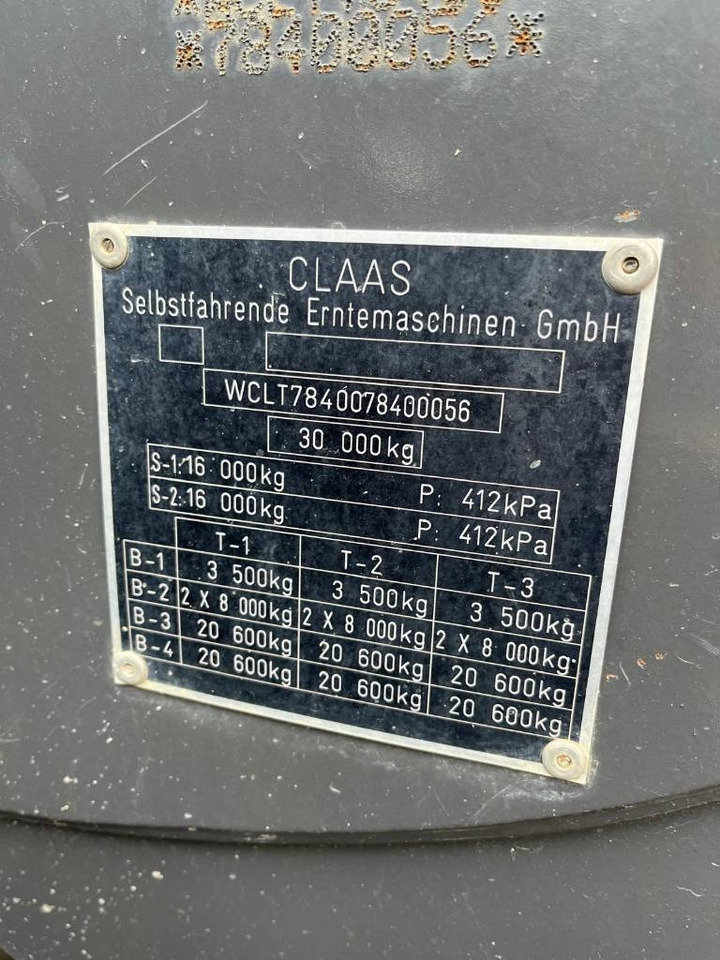 Traktori Claas XERION 5000 TRAC TS: kuva Traktori Claas XERION 5000 TRAC TS Traktori Claas XERION 5000 TRAC TS: kuva Traktori Claas XERION 5000 TRAC TS