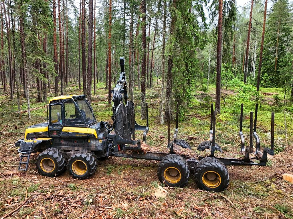 Ponsse Buffalo 8W - Kuormatraktori: kuva Ponsse Buffalo 8W - Kuormatraktori Ponsse Buffalo 8W - Kuormatraktori: kuva Ponsse Buffalo 8W - Kuormatraktori