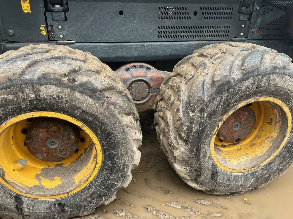 Ponsse Buffalo 8W - Kuormatraktori: kuva Ponsse Buffalo 8W - Kuormatraktori Ponsse Buffalo 8W - Kuormatraktori: kuva Ponsse Buffalo 8W - Kuormatraktori