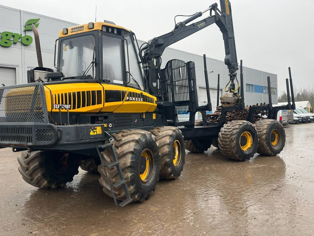 Ponsse Elephant - Kuormatraktori: kuva Ponsse Elephant - Kuormatraktori Ponsse Elephant - Kuormatraktori: kuva Ponsse Elephant - Kuormatraktori
