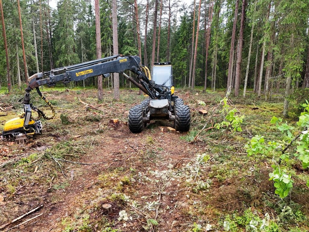 Ponsse Ergo 8W - Harvesteri: kuva Ponsse Ergo 8W - Harvesteri Ponsse Ergo 8W - Harvesteri: kuva Ponsse Ergo 8W - Harvesteri