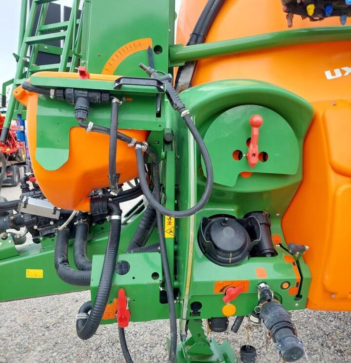 Amazone UX 5200 - 28m med Ama-Select - Hinattava kasvinsuojeluruisku: kuva Amazone UX 5200 - 28m med Ama-Select - Hinattava kasvinsuojeluruisku Amazone UX 5200 - 28m med Ama-Select - Hinattava kasvinsuojeluruisku: kuva Amazone UX 5200 - 28m med Ama-Select - Hinattava kasvinsuojeluruisku