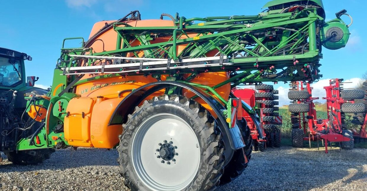 Amazone UX 6200 Super 30-24m - Hinattava kasvinsuojeluruisku: kuva Amazone UX 6200 Super 30-24m - Hinattava kasvinsuojeluruisku Amazone UX 6200 Super 30-24m - Hinattava kasvinsuojeluruisku: kuva Amazone UX 6200 Super 30-24m - Hinattava kasvinsuojeluruisku