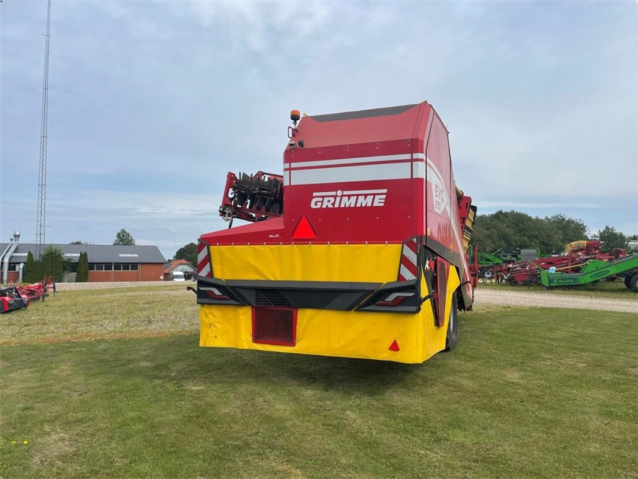 Grimme
EVO 290 AirSep - Perunannostokone: kuva Grimme
EVO 290 AirSep - Perunannostokone Grimme
EVO 290 AirSep - Perunannostokone: kuva Grimme
EVO 290 AirSep - Perunannostokone