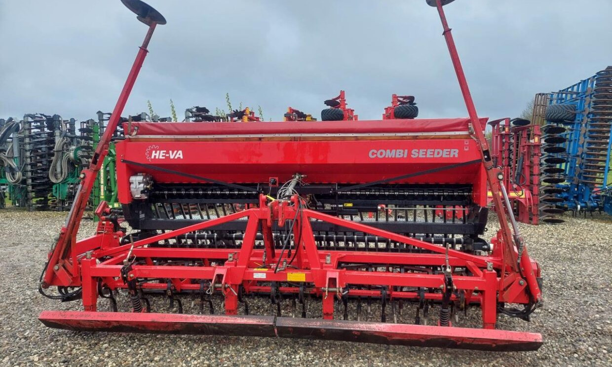 HE-VA Combi-Seeder 4m - Kylvölannoitin: kuva HE-VA Combi-Seeder 4m - Kylvölannoitin HE-VA Combi-Seeder 4m - Kylvölannoitin: kuva HE-VA Combi-Seeder 4m - Kylvölannoitin
