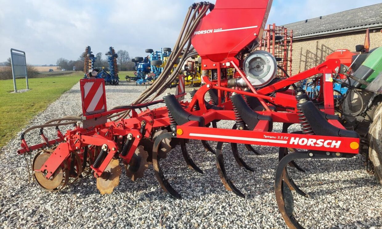 Horsch Terrano 3.5 FX med DuoDrill - Äes: kuva Horsch Terrano 3.5 FX med DuoDrill - Äes Horsch Terrano 3.5 FX med DuoDrill - Äes: kuva Horsch Terrano 3.5 FX med DuoDrill - Äes