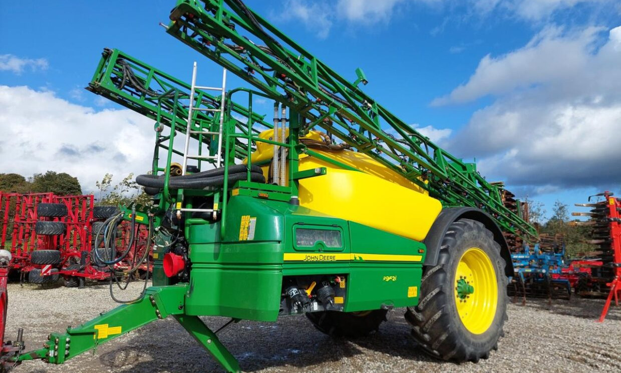 John Deere R962i - 28m - Hinattava kasvinsuojeluruisku: kuva John Deere R962i - 28m - Hinattava kasvinsuojeluruisku John Deere R962i - 28m - Hinattava kasvinsuojeluruisku: kuva John Deere R962i - 28m - Hinattava kasvinsuojeluruisku