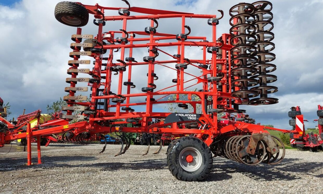 Kuhn Prolander 7500 - Äes: kuva Kuhn Prolander 7500 - Äes Kuhn Prolander 7500 - Äes: kuva Kuhn Prolander 7500 - Äes