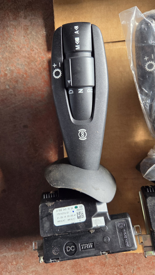 MERCEDES-BENZ ACTROS MP4 - Ohjauspylvään kytkin - Kuorma-auto: kuva MERCEDES-BENZ ACTROS MP4 - Ohjauspylvään kytkin - Kuorma-auto MERCEDES-BENZ ACTROS MP4 - Ohjauspylvään kytkin - Kuorma-auto: kuva MERCEDES-BENZ ACTROS MP4 - Ohjauspylvään kytkin - Kuorma-auto