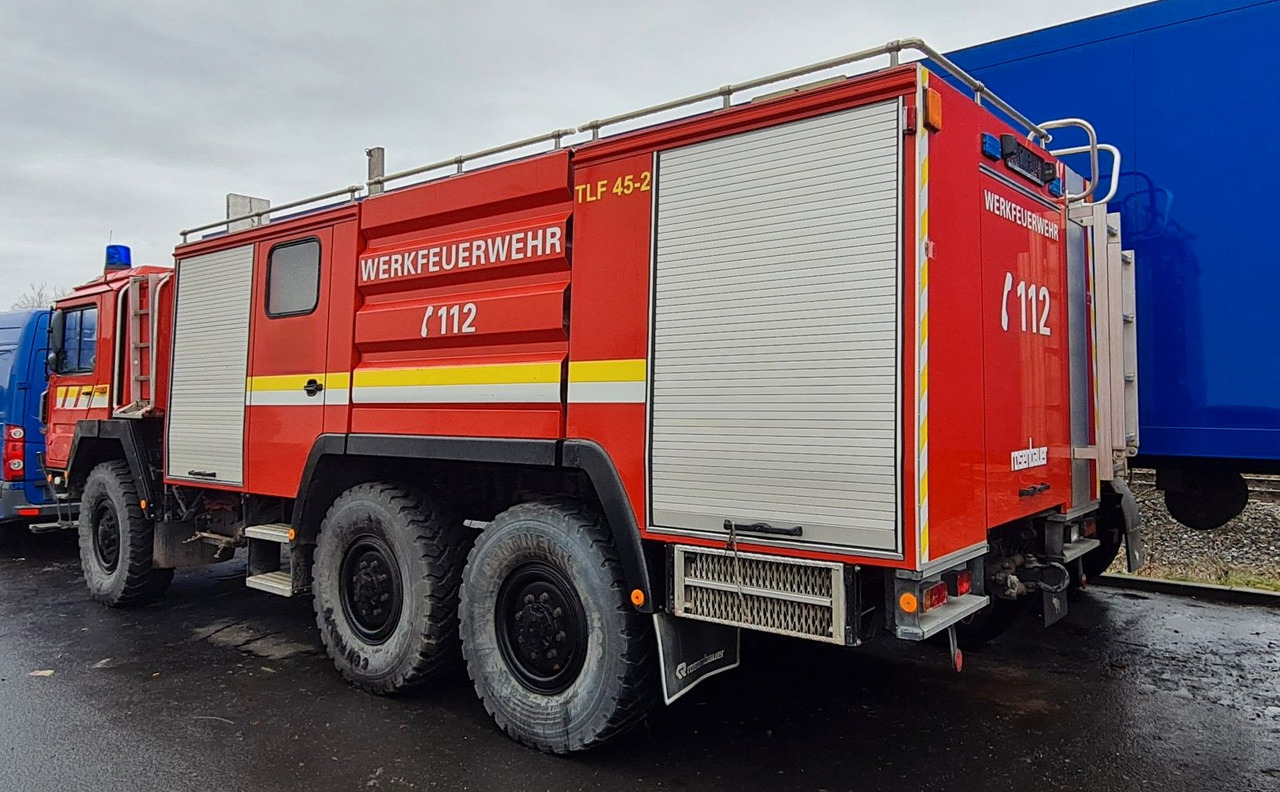 MAN 15.232 DF 6x6 KAT1 Feuerwehr TLF 4500/500 - Säiliöauto: kuva MAN 15.232 DF 6x6 KAT1 Feuerwehr TLF 4500/500 - Säiliöauto MAN 15.232 DF 6x6 KAT1 Feuerwehr TLF 4500/500 - Säiliöauto: kuva MAN 15.232 DF 6x6 KAT1 Feuerwehr TLF 4500/500 - Säiliöauto