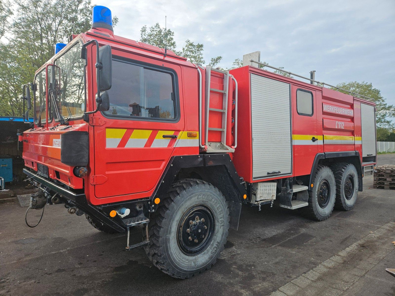 MAN KAT 6x6 Tanklöschfahrzeug - Säiliöauto: kuva MAN KAT 6x6 Tanklöschfahrzeug - Säiliöauto MAN KAT 6x6 Tanklöschfahrzeug - Säiliöauto: kuva MAN KAT 6x6 Tanklöschfahrzeug - Säiliöauto
