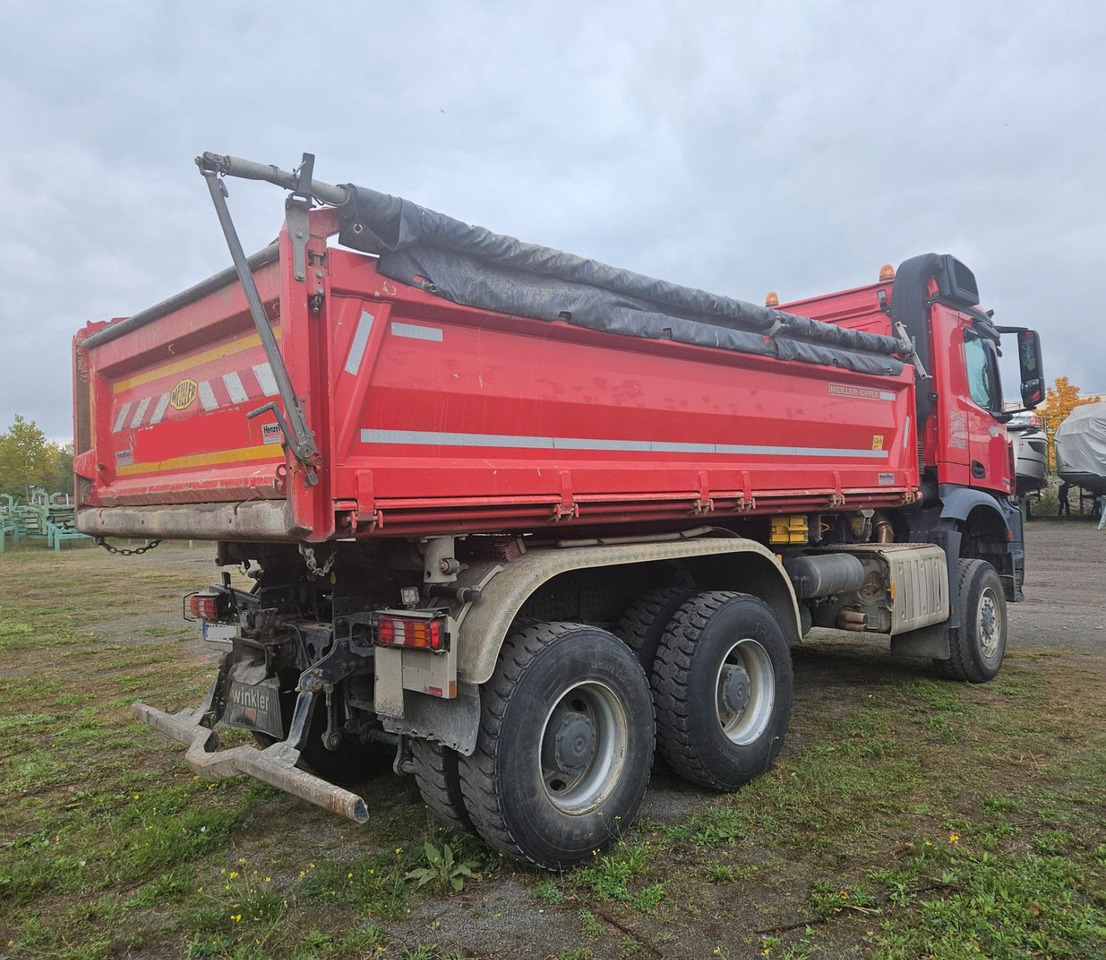Mercedes-Benz Arocs 3346 6x6 Dreiseitenkipper mit Bordmatik - Kippiauto kuorma-auto: kuva  Mercedes-Benz Arocs 3346 6x6 Dreiseitenkipper mit Bordmatik - Kippiauto kuorma-auto Mercedes-Benz Arocs 3346 6x6 Dreiseitenkipper mit Bordmatik - Kippiauto kuorma-auto: kuva  Mercedes-Benz Arocs 3346 6x6 Dreiseitenkipper mit Bordmatik - Kippiauto kuorma-auto