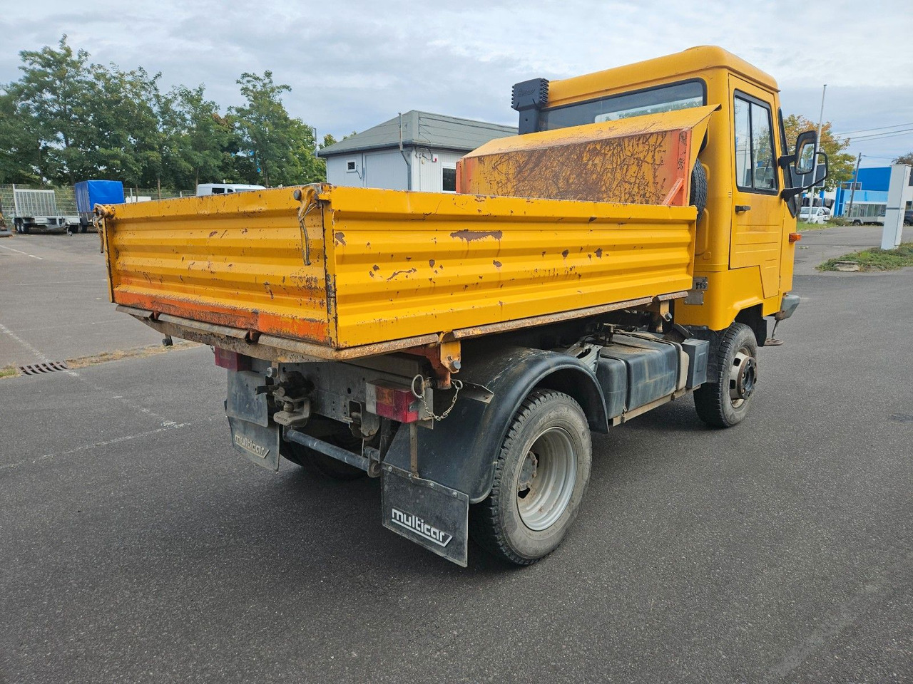 Multicar M26 Dreiseitenkipper 4x4 - Kippilava-auto: kuva Multicar M26 Dreiseitenkipper 4x4 - Kippilava-auto Multicar M26 Dreiseitenkipper 4x4 - Kippilava-auto: kuva Multicar M26 Dreiseitenkipper 4x4 - Kippilava-auto