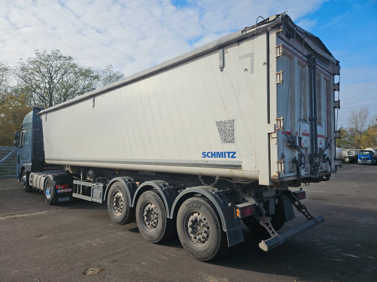 Schmitz Cargobull Getreide Alumulde 50m³ - Kippiauto puoliperävaunu: kuva Schmitz Cargobull Getreide Alumulde 50m³ - Kippiauto puoliperävaunu Schmitz Cargobull Getreide Alumulde 50m³ - Kippiauto puoliperävaunu: kuva Schmitz Cargobull Getreide Alumulde 50m³ - Kippiauto puoliperävaunu