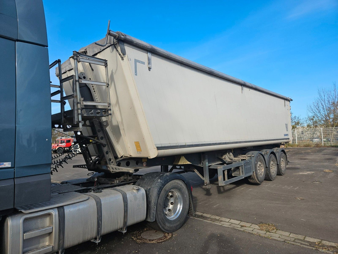 Schmitz Cargobull Getreide Alumulde 50m³ - Kippiauto puoliperävaunu: kuva Schmitz Cargobull Getreide Alumulde 50m³ - Kippiauto puoliperävaunu Schmitz Cargobull Getreide Alumulde 50m³ - Kippiauto puoliperävaunu: kuva Schmitz Cargobull Getreide Alumulde 50m³ - Kippiauto puoliperävaunu