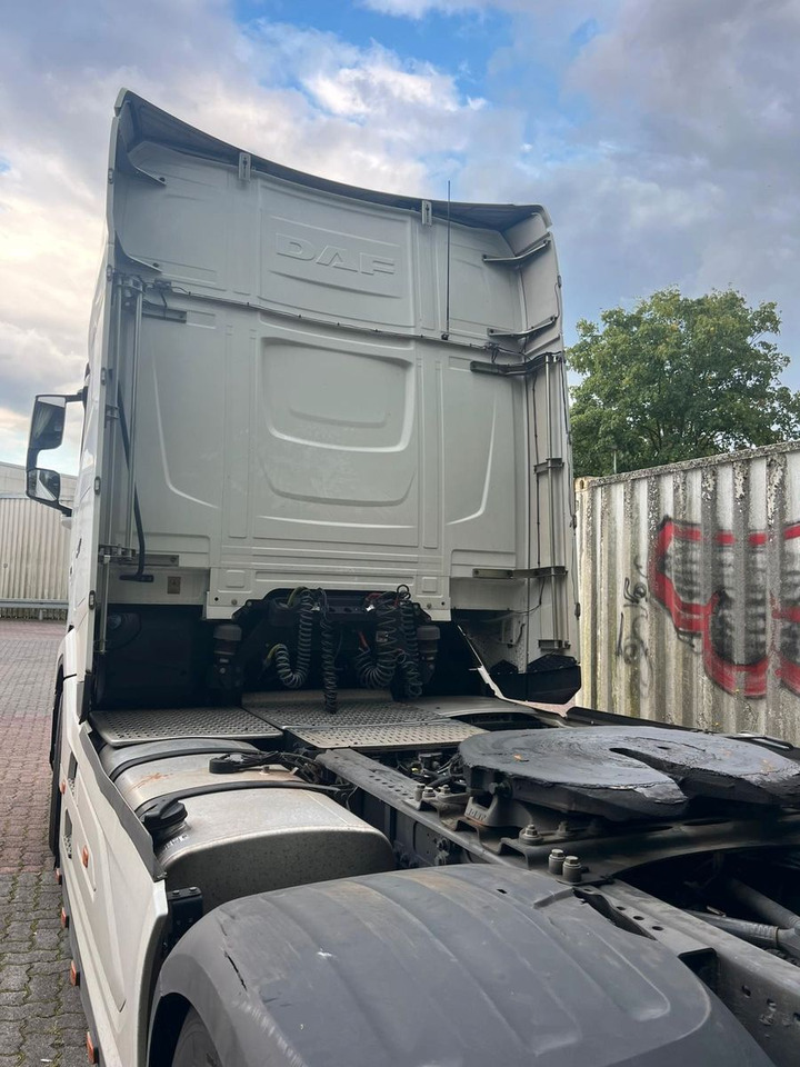 DAF XG+ 530 LEDER - Vetopöytäauto: kuva DAF XG+ 530 LEDER - Vetopöytäauto DAF XG+ 530 LEDER - Vetopöytäauto: kuva DAF XG+ 530 LEDER - Vetopöytäauto