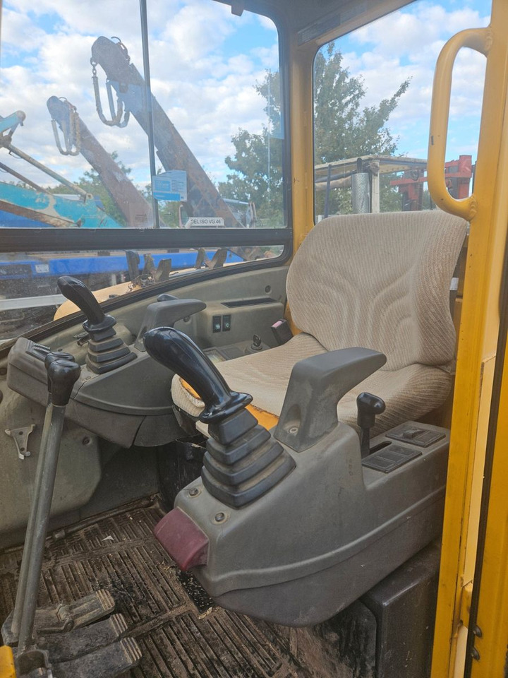 Volvo EC30 Minibagger - Minikuormaaja: kuva Volvo EC30 Minibagger - Minikuormaaja Volvo EC30 Minibagger - Minikuormaaja: kuva Volvo EC30 Minibagger - Minikuormaaja