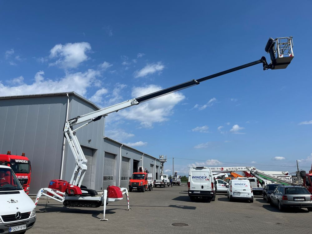 DINO 185 XTC II - Tela-alustainen nostin: kuva DINO 185 XTC II - Tela-alustainen nostin DINO 185 XTC II - Tela-alustainen nostin: kuva DINO 185 XTC II - Tela-alustainen nostin