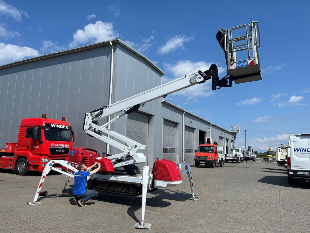 DINO 185 XTC II - Tela-alustainen nostin: kuva DINO 185 XTC II - Tela-alustainen nostin DINO 185 XTC II - Tela-alustainen nostin: kuva DINO 185 XTC II - Tela-alustainen nostin