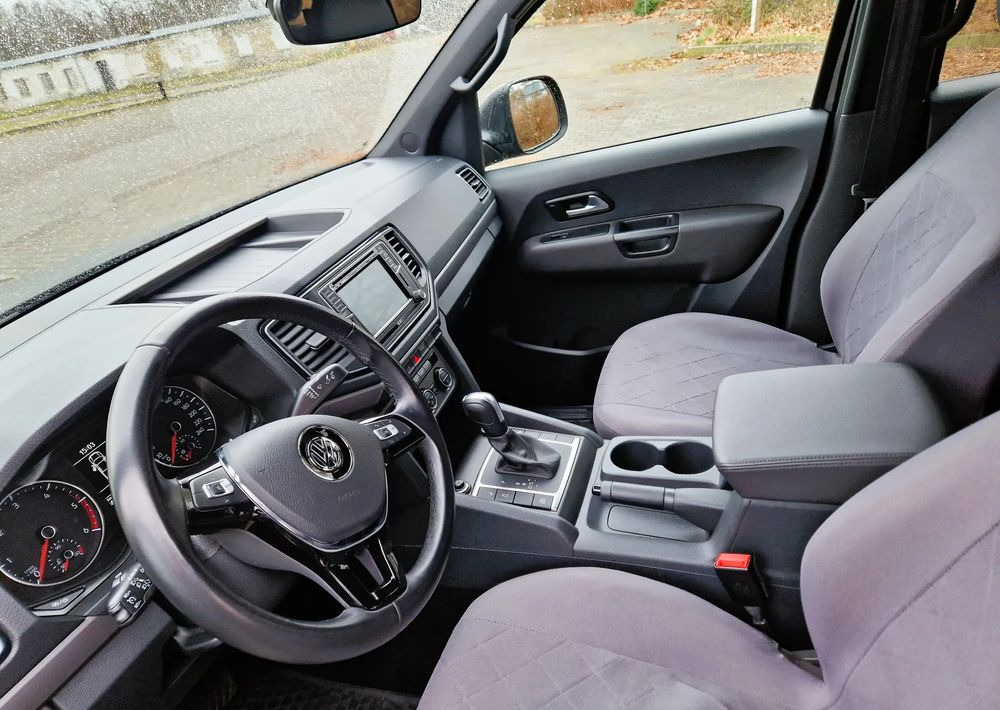 Volkswagen Amarok 3.0 V6 TDI 4Mot Dark Label - Maasturi/ Katumaasturi: kuva Volkswagen Amarok 3.0 V6 TDI 4Mot Dark Label - Maasturi/ Katumaasturi Volkswagen Amarok 3.0 V6 TDI 4Mot Dark Label - Maasturi/ Katumaasturi: kuva Volkswagen Amarok 3.0 V6 TDI 4Mot Dark Label - Maasturi/ Katumaasturi